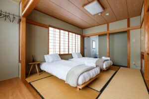 Premium Lodge Single Slot in Twin Share Room - Ensuite