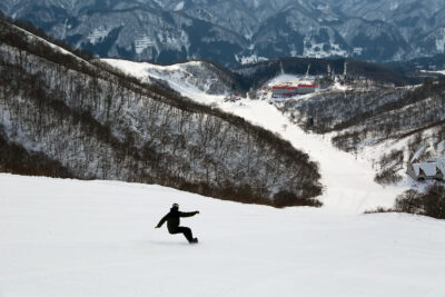 Myoko Snowboard Beginner Camp 2027