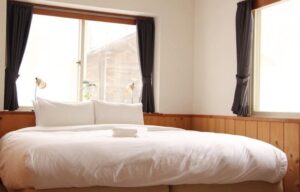 Mountain Lodge - 2 pax in Queen Room